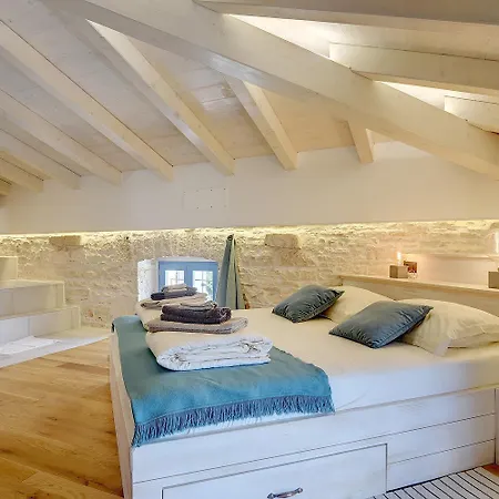 Villa Pi For 8 People In Istria With Heated Pool & Large Garden *