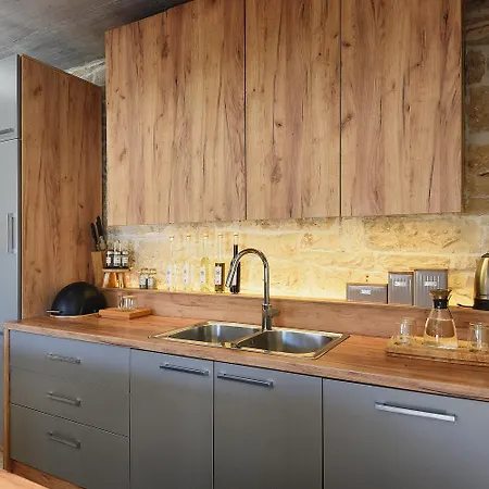 Pi For 8 People In Istria With Heated Pool & Large Garden Tinjan