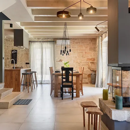 Villa Pi For 8 People In Istria With Heated Pool & Large Garden Tinjan
