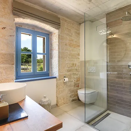 Pi For 8 People In Istria With Heated Pool & Large Garden Villa Tinjan