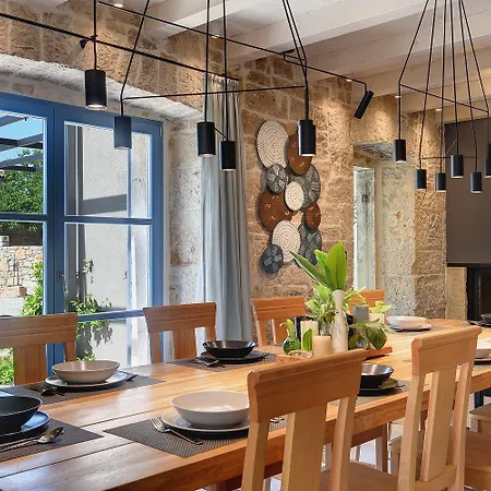 Villa Pi For 8 People In Istria With Heated Pool & Large Garden Tinjan