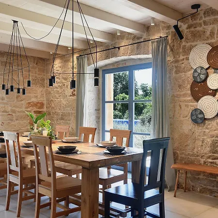 Pi For 8 People In Istria With Heated Pool & Large Garden * Tinjan