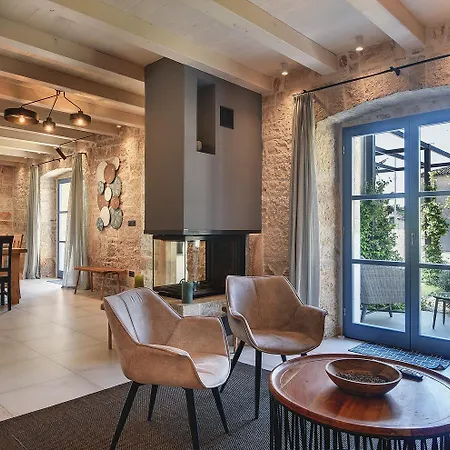 Pi For 8 People In Istria With Heated Pool & Large Garden Tinjan