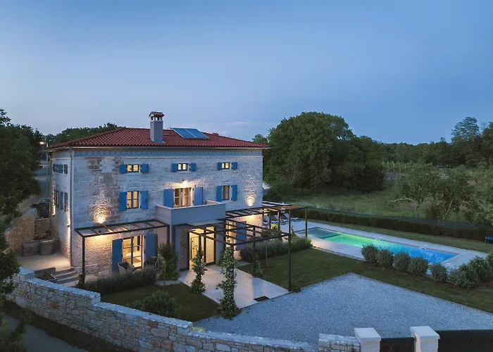 Villa Pi For 8 People In Istria With Heated Pool & Large Garden