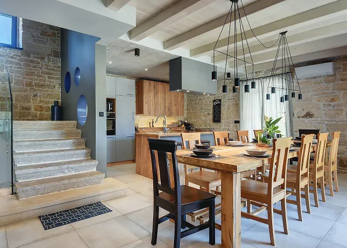 Villa Pi For 8 People In Istria With Heated Pool & Large Garden Tinjan