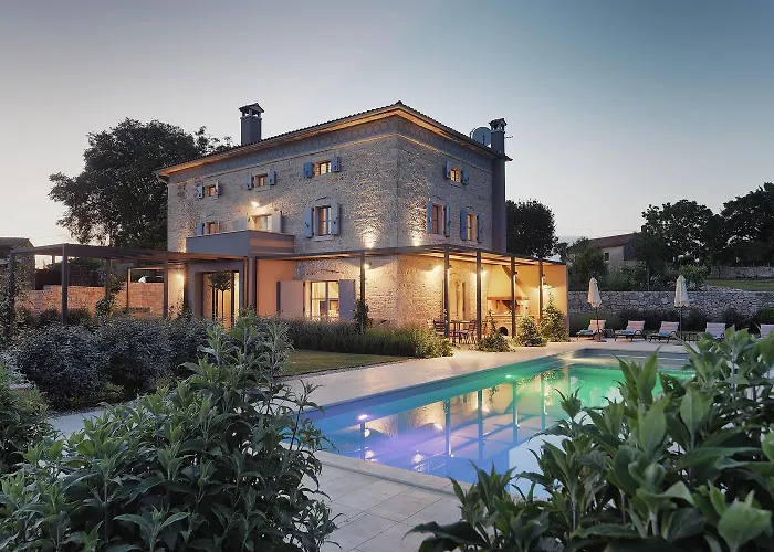 Villa Pi For 8 People In Istria With Heated Pool & Large Garden *